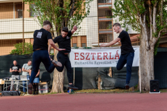 e16