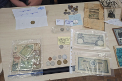 t9